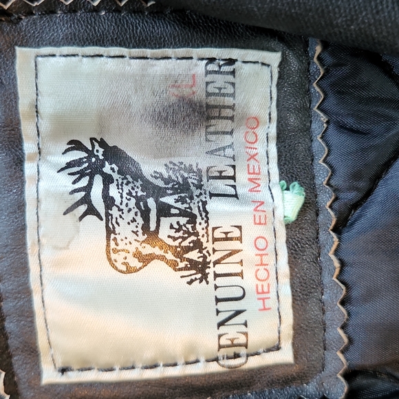 Leather jacket - Picture 4 of 4